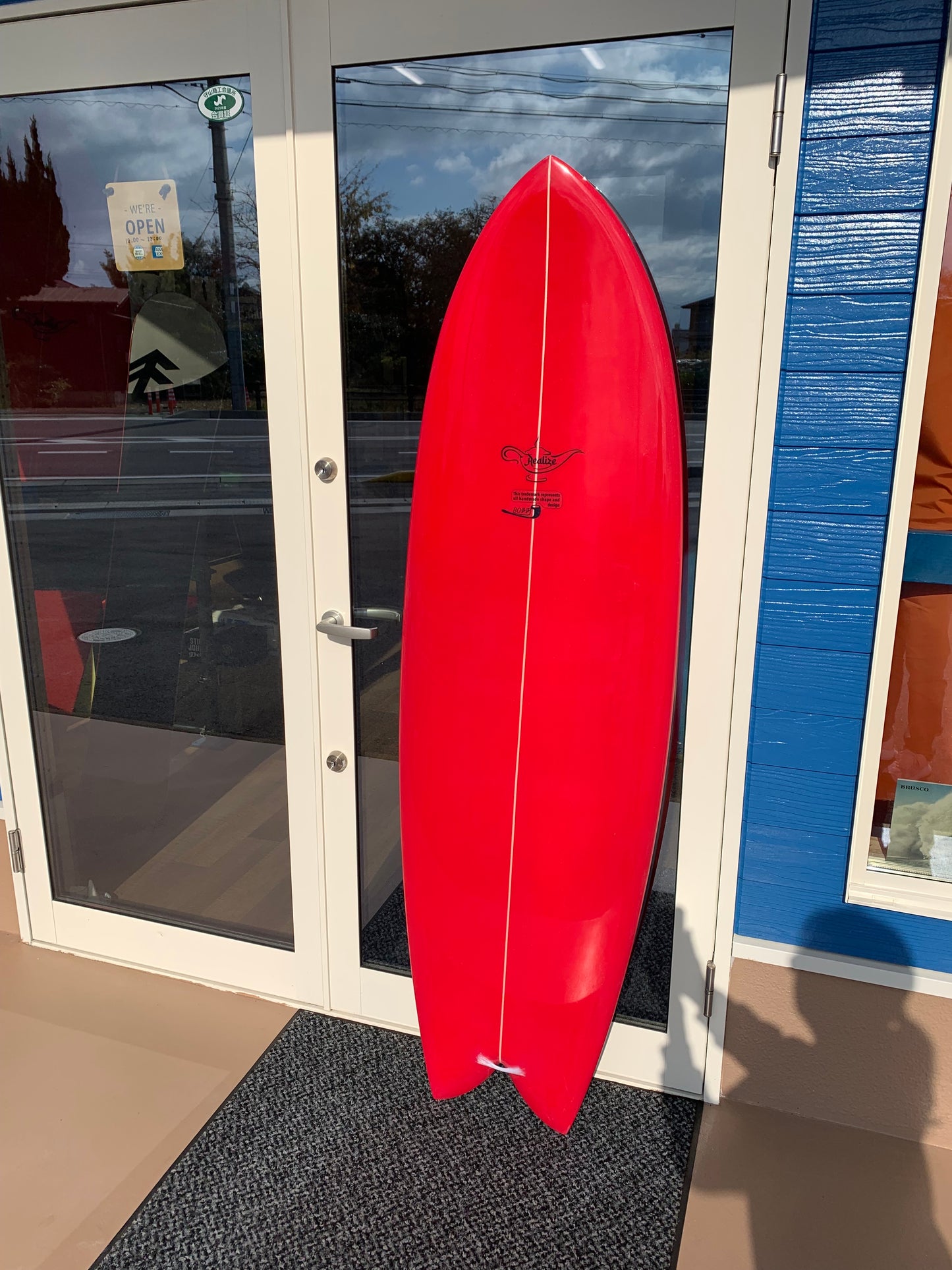リアライズサーフボード(サンディエゴフィッシュ・赤)